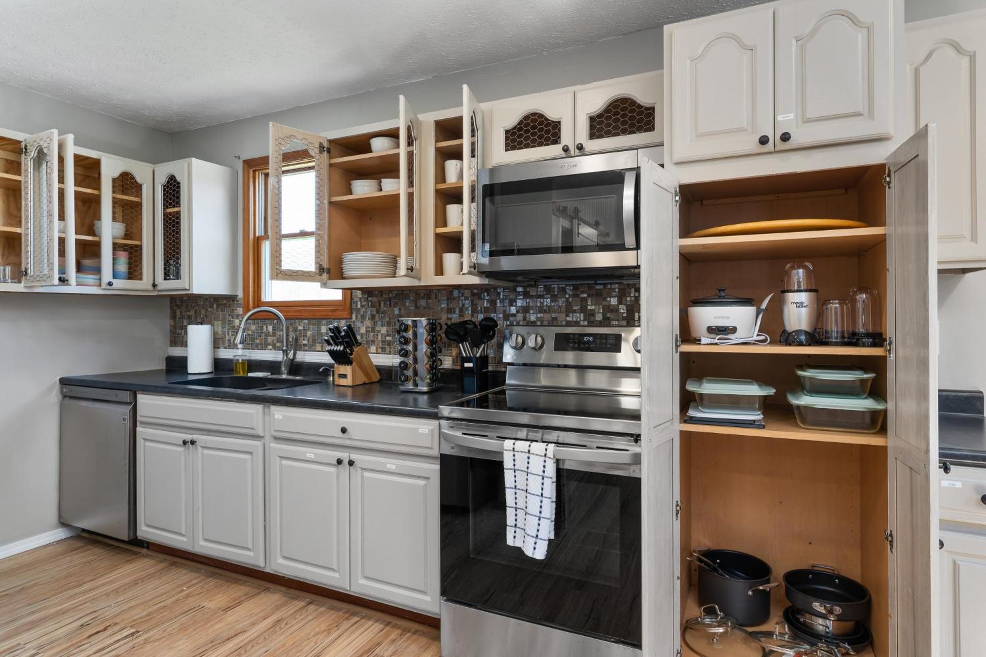 Spacious Cabin Near Hocking Hills And Caves With Hot Tub And Firepit Laurelville Luaran gambar