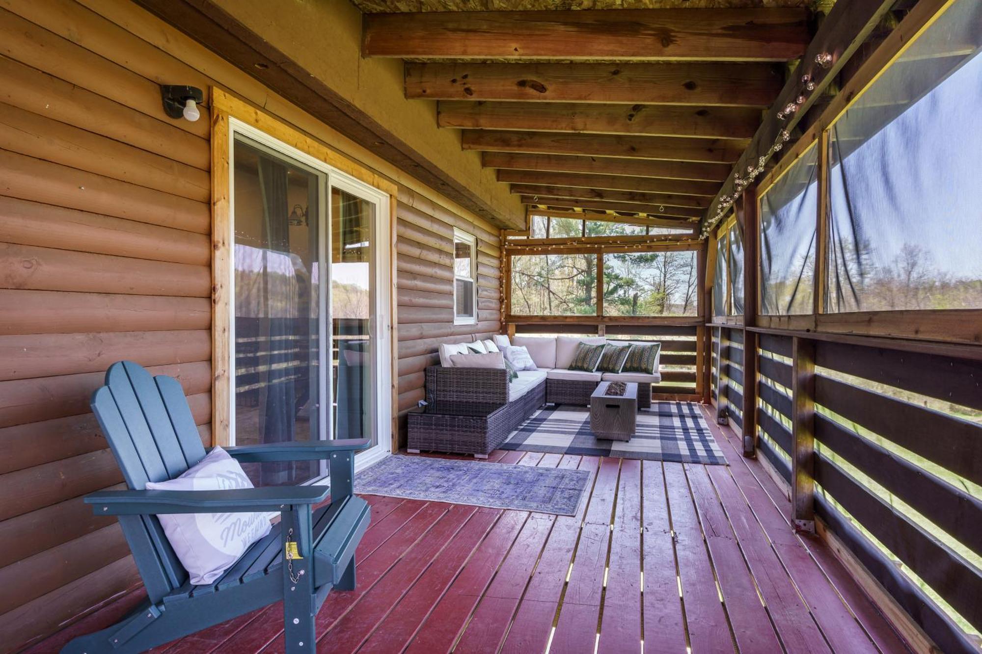 Spacious Cabin Near Hocking Hills And Caves With Hot Tub And Firepit Laurelville Luaran gambar