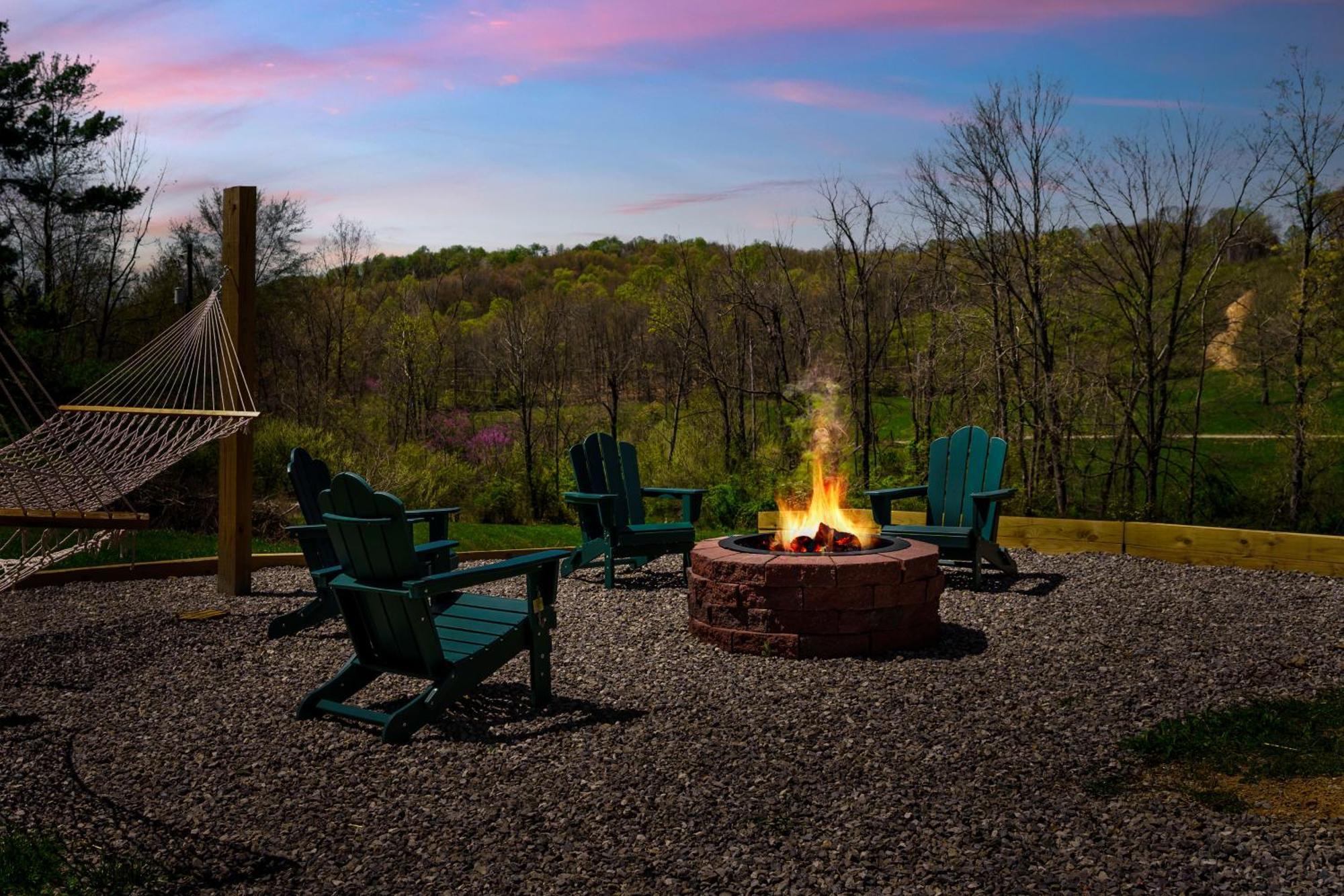 Spacious Cabin Near Hocking Hills And Caves With Hot Tub And Firepit Laurelville Luaran gambar